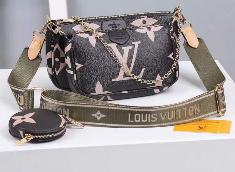 LOUIS VUITTON MULTI POCHETTE 3 in 1