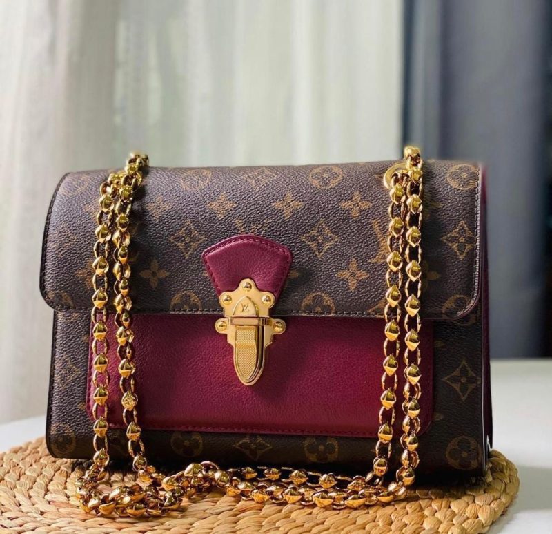 LOUIS VUITTON VICTORY