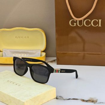 Gucci unisex sunglass