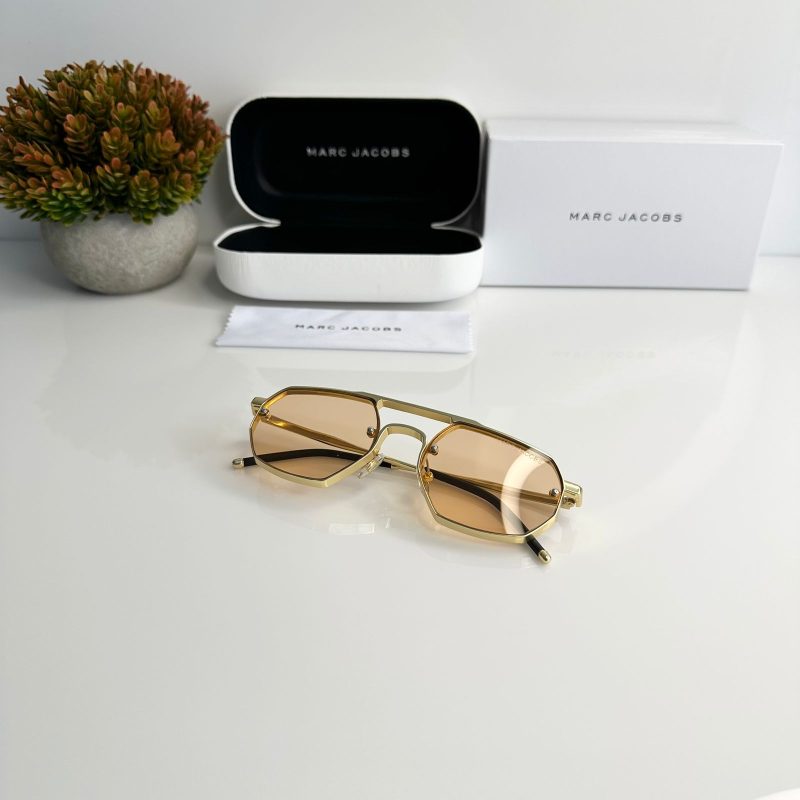 MARC JACOBS Sunglass