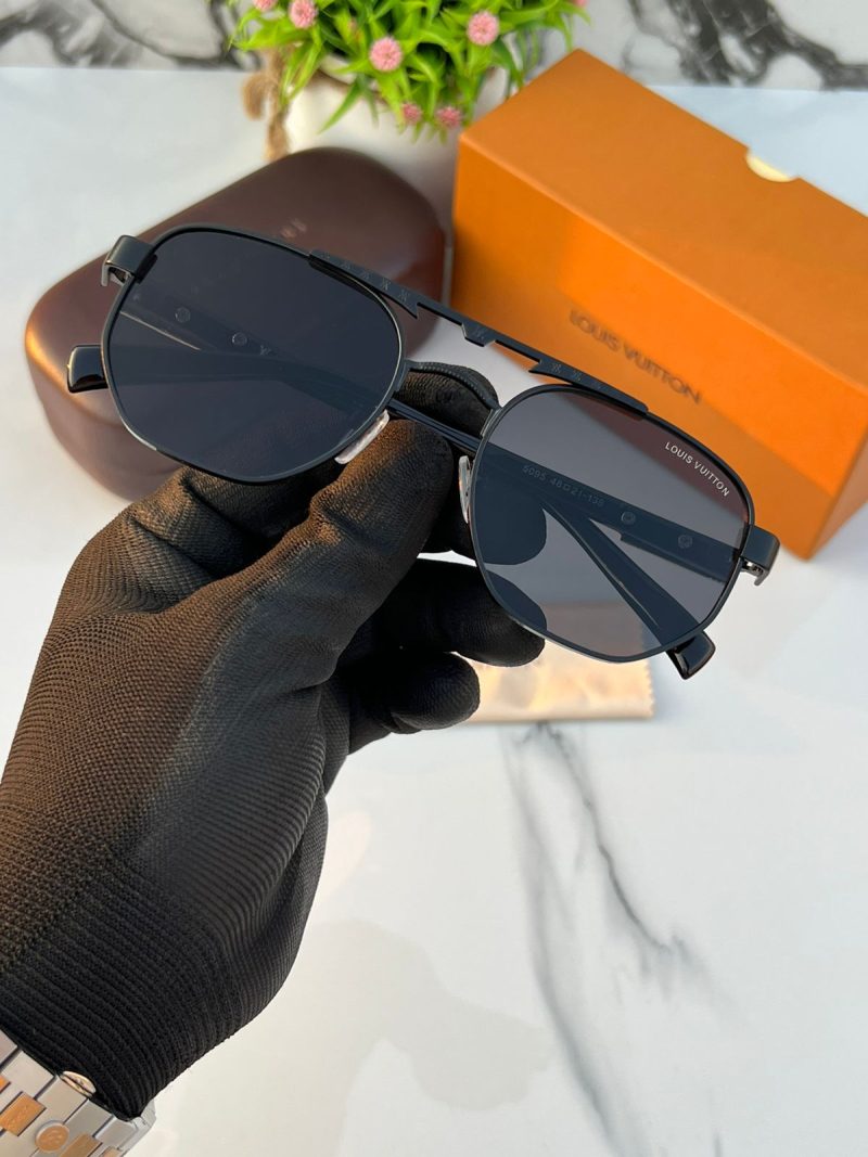 LV Unisex sunglass