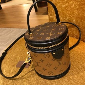 Louis Vuitton Women bucket bag