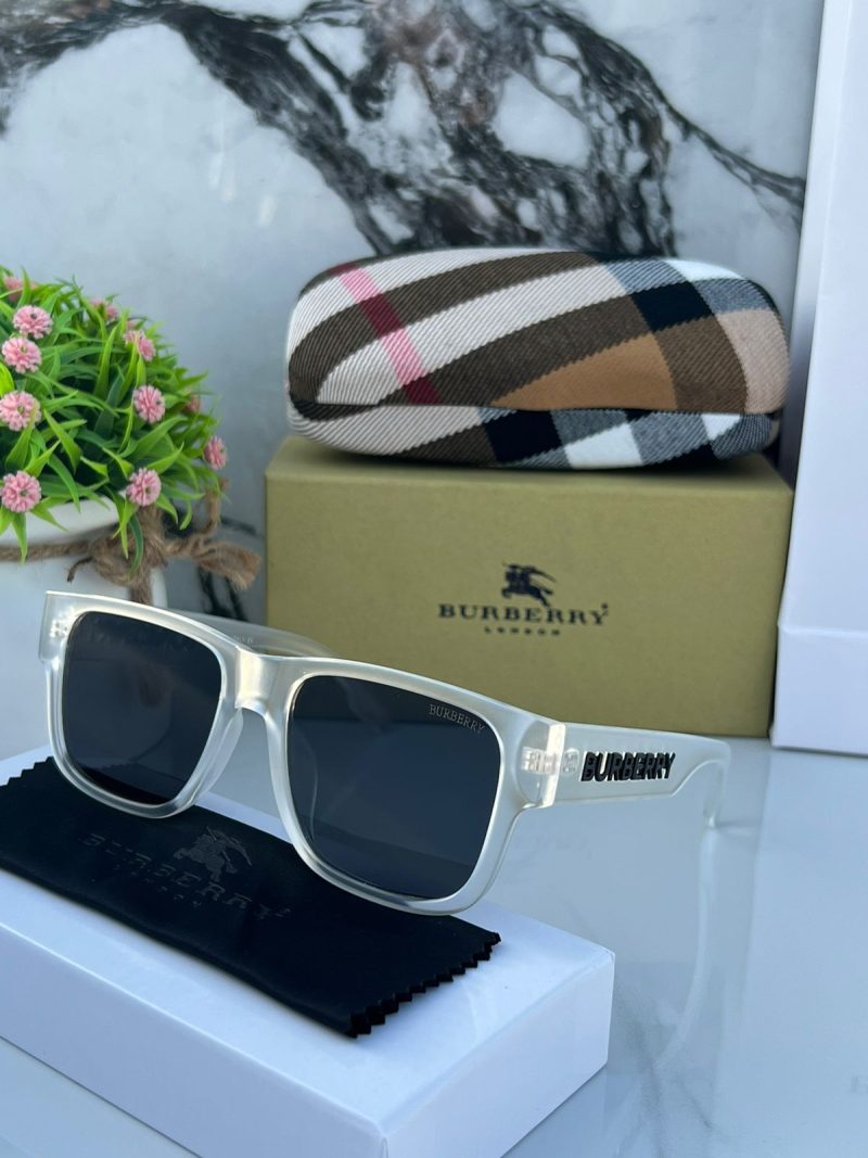 BURBERRY SUNGLASSES