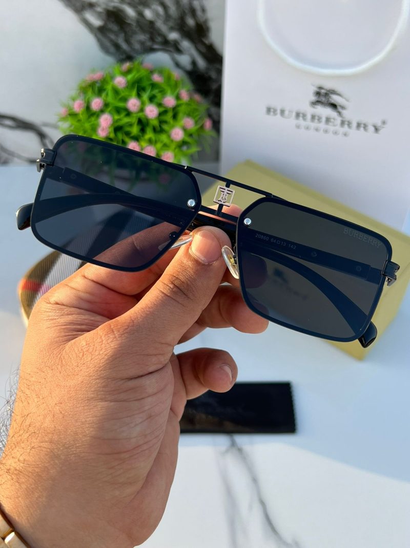 BURBERRY Unisex Sunglass