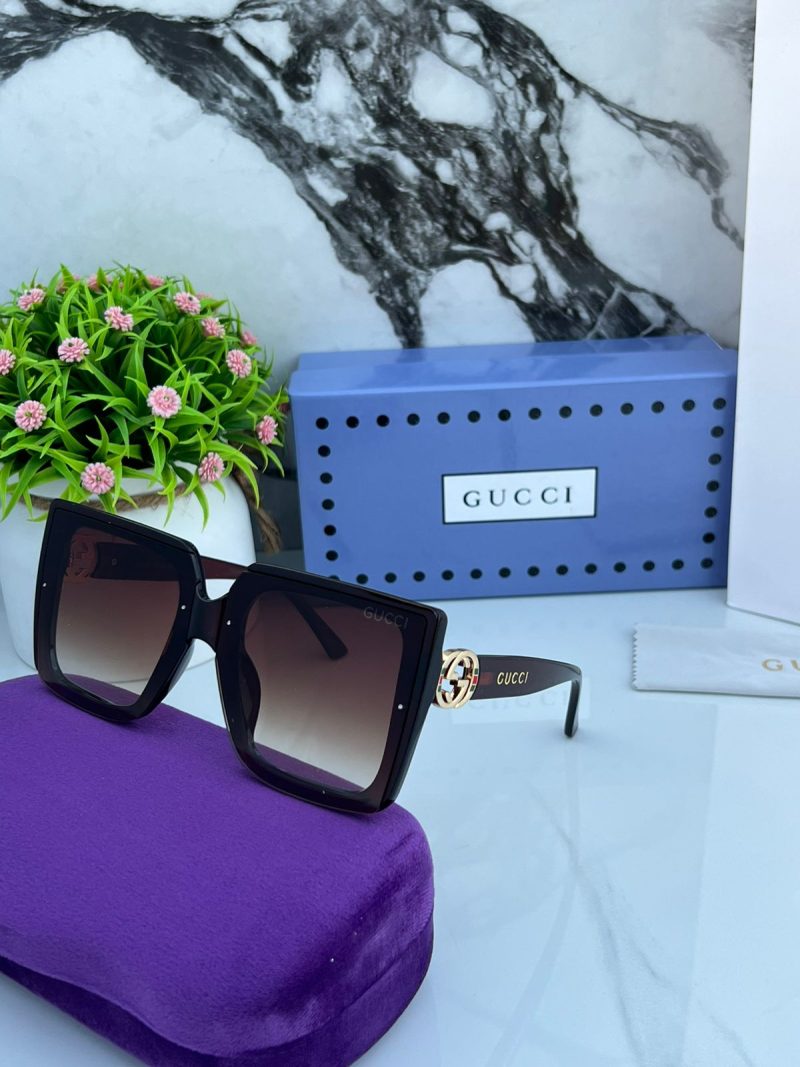 GUCCI SUNGLASS