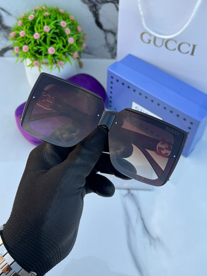 GUCCI SUNGLASS