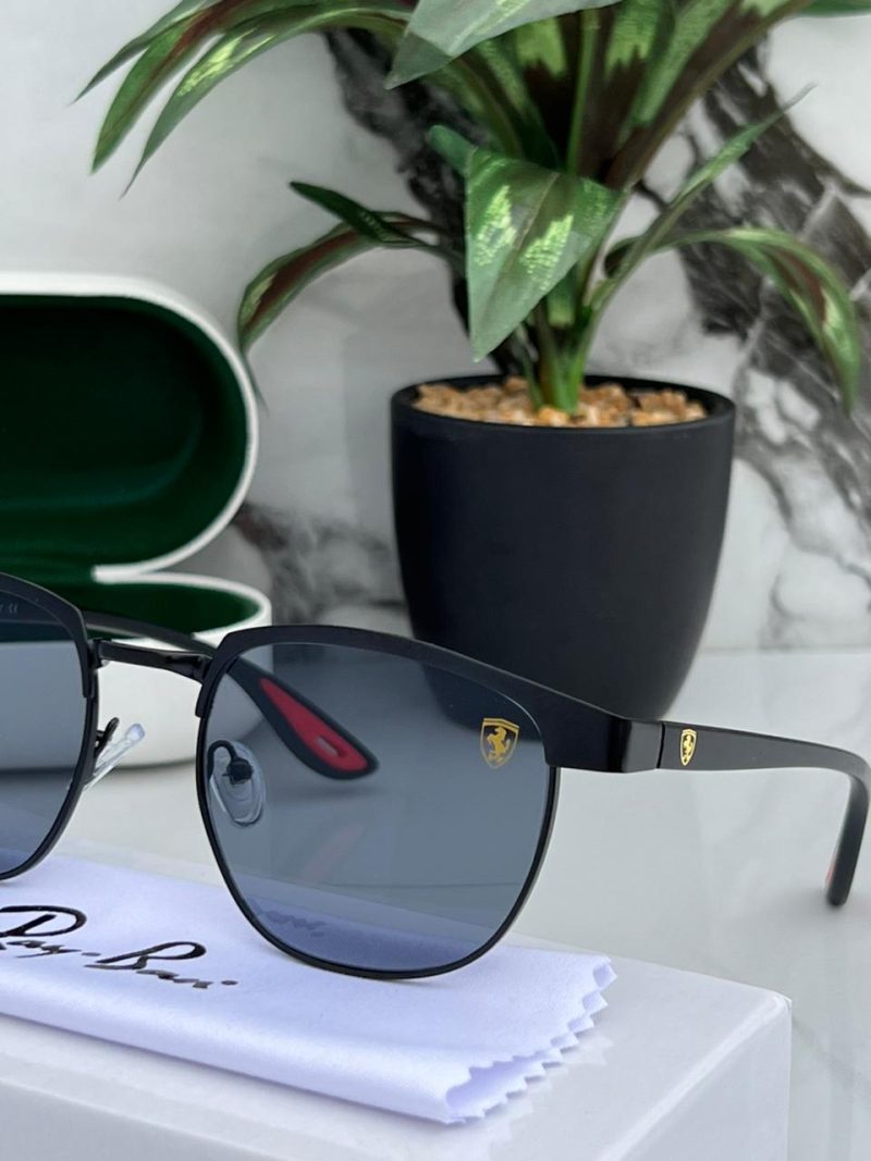 RAY-BAN Unisex Sunglass