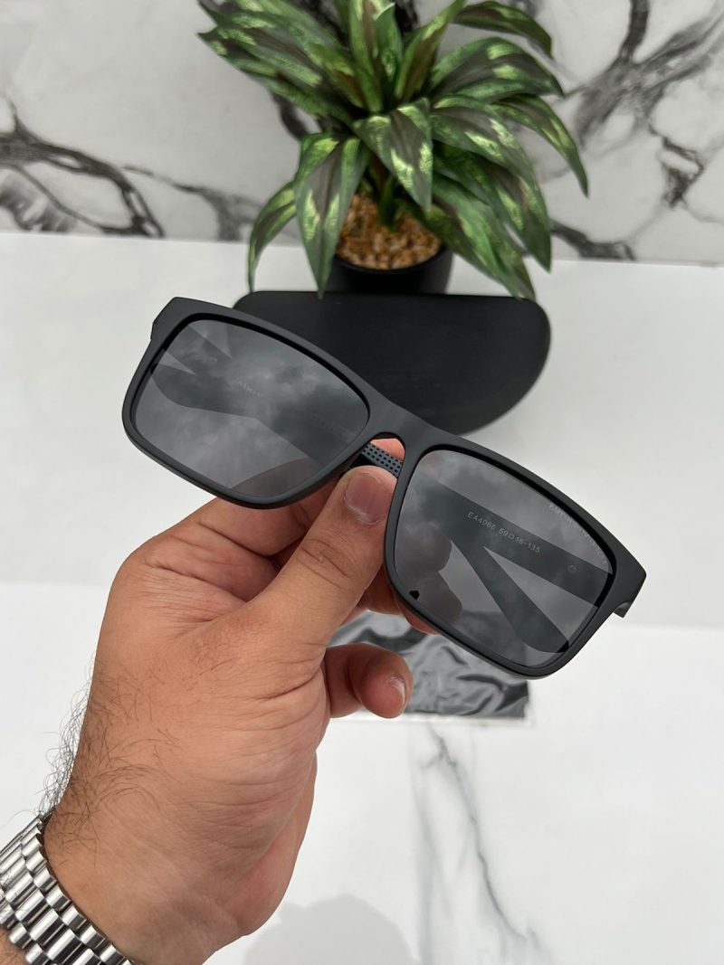 EMPORIO ARMANI Unisex Sunglass