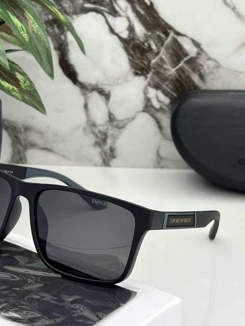 EMPORIO ARMANI Unisex Sunglass