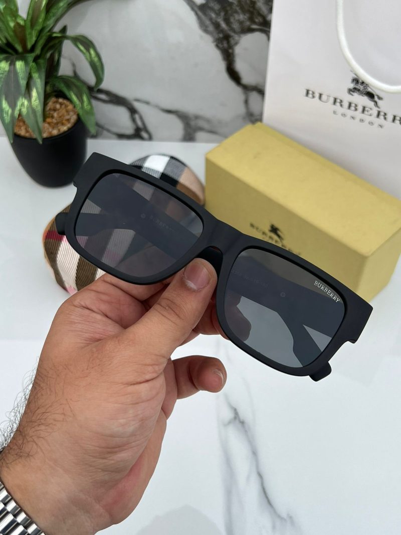 Burberry Unisex Sunglass