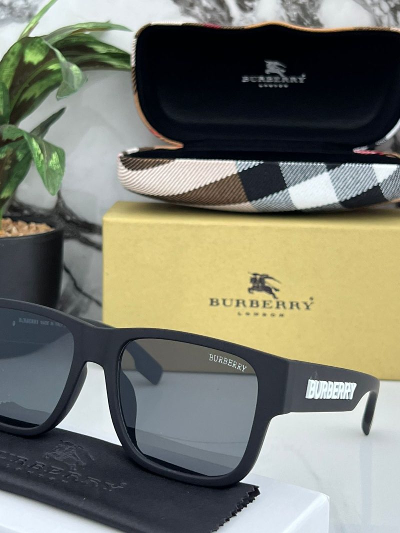 Burberry Unisex Sunglass