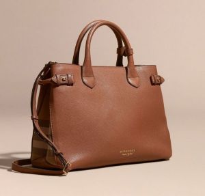 Shop the elegant Burberry Banner Handbag with premium inner branding, dust bag & sling belt. Masterpiece quality, perfect for stylish women. Order now at First Quality Handbags India!